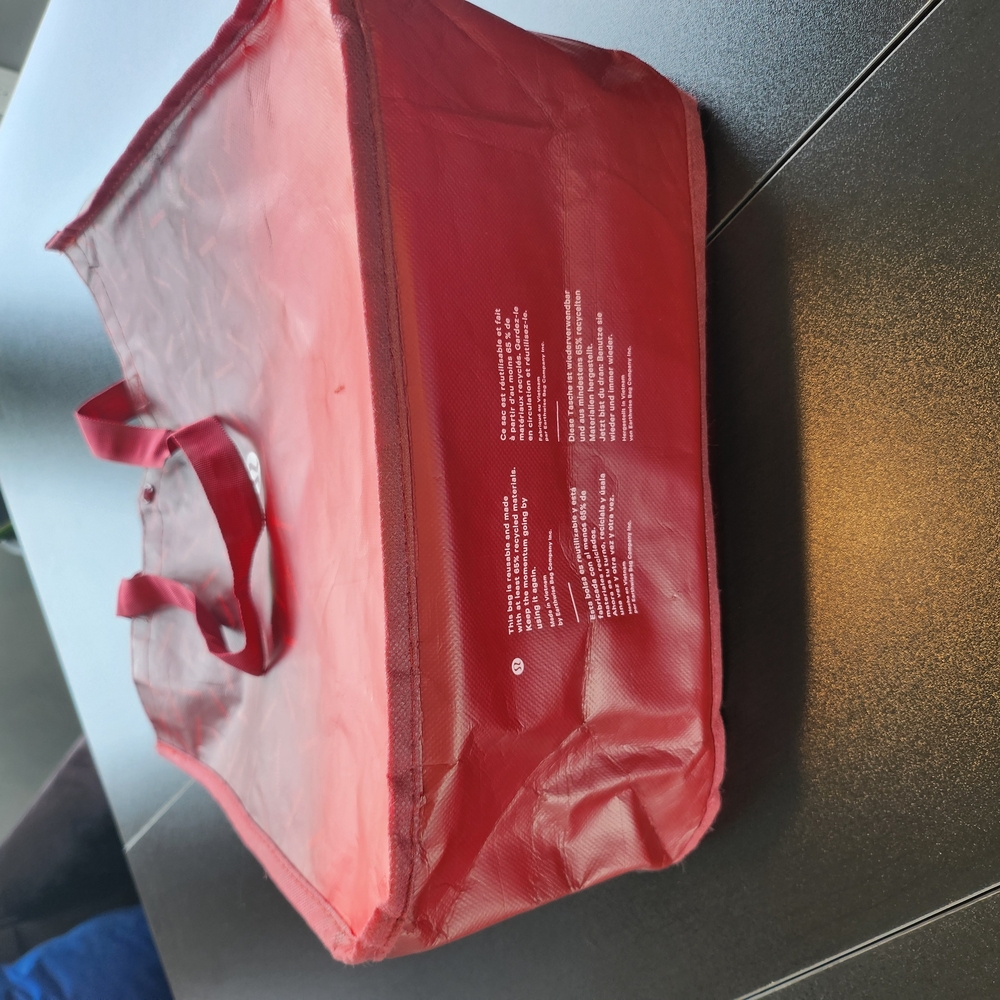 Lululemon Athletica Red Geometric Tote Bag - Picture 4 of 5
